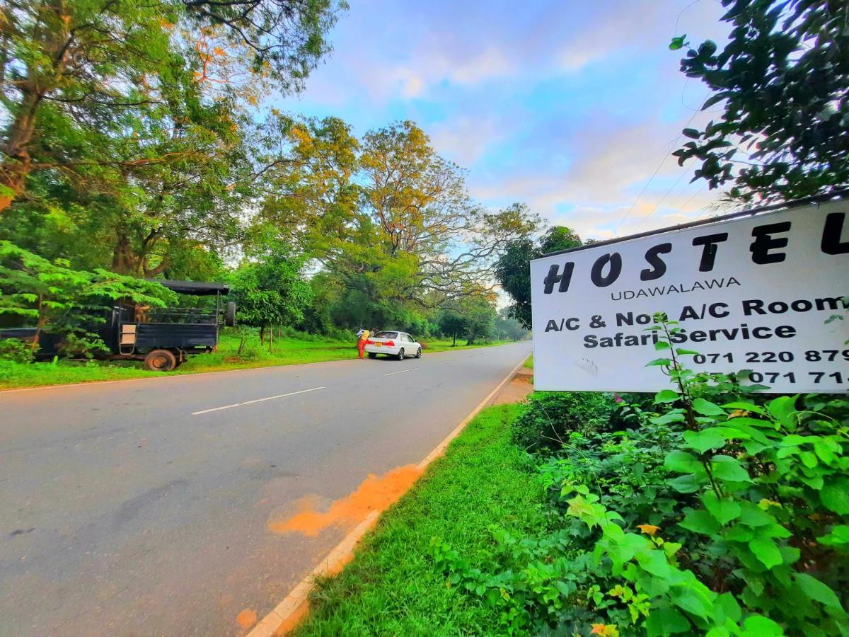 Hostel -In Frant Of The National Park- Udawalawe Exteriér fotografie